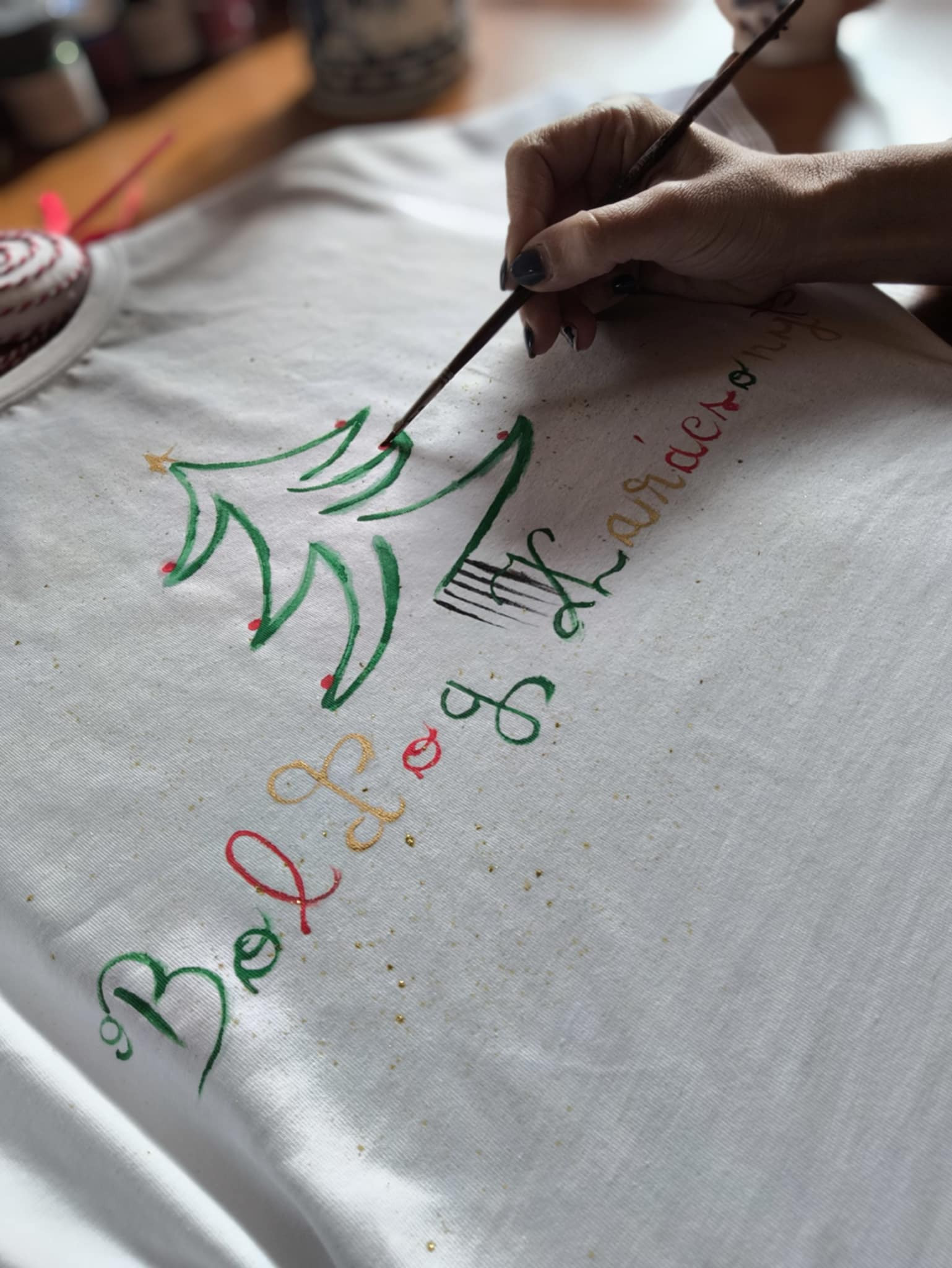 Alkoss szívből – Karácsonyi pólófestő workshop